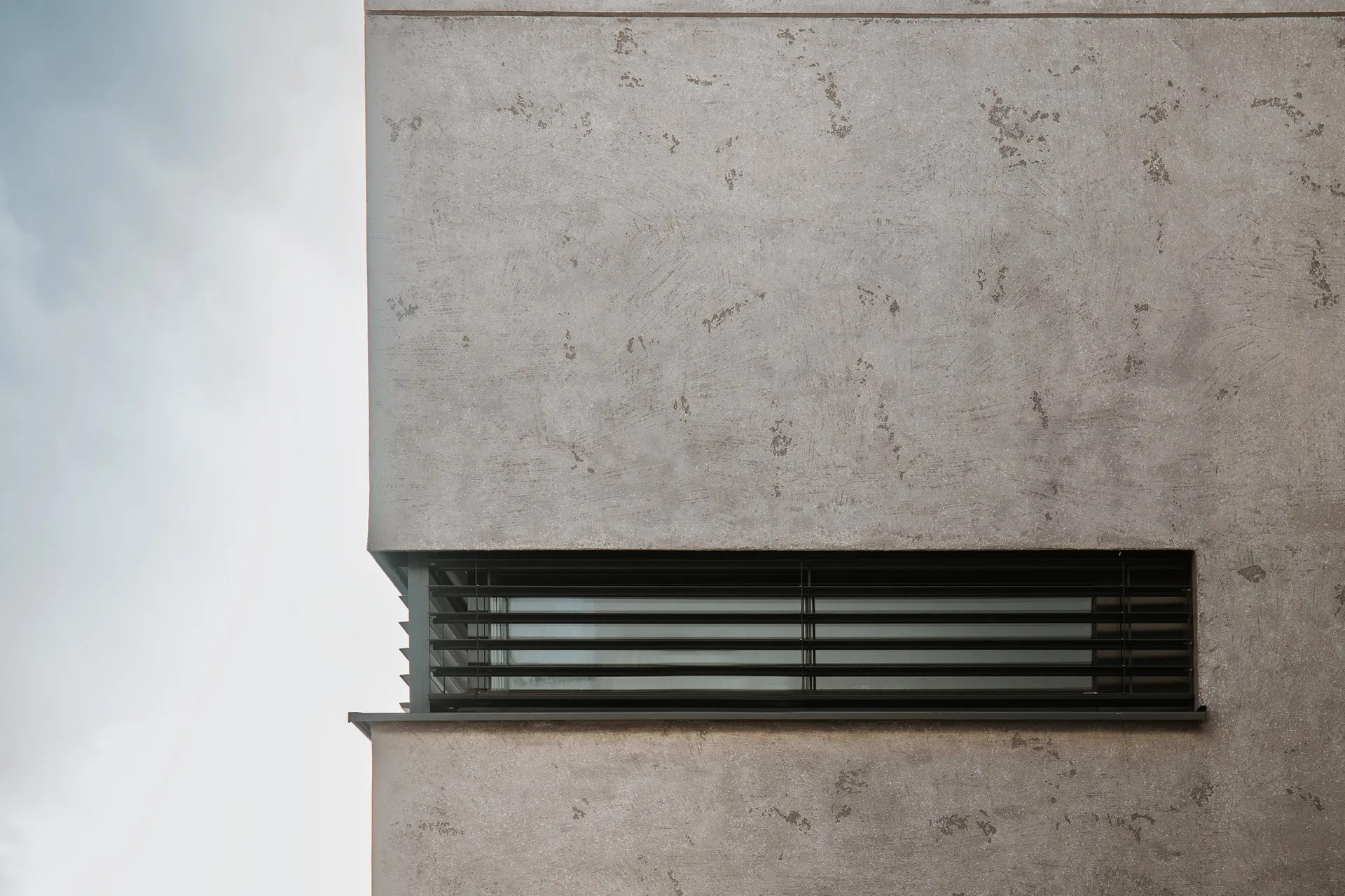 Vonkajšie žalúzie Z90 na projekte Koliba Gardens