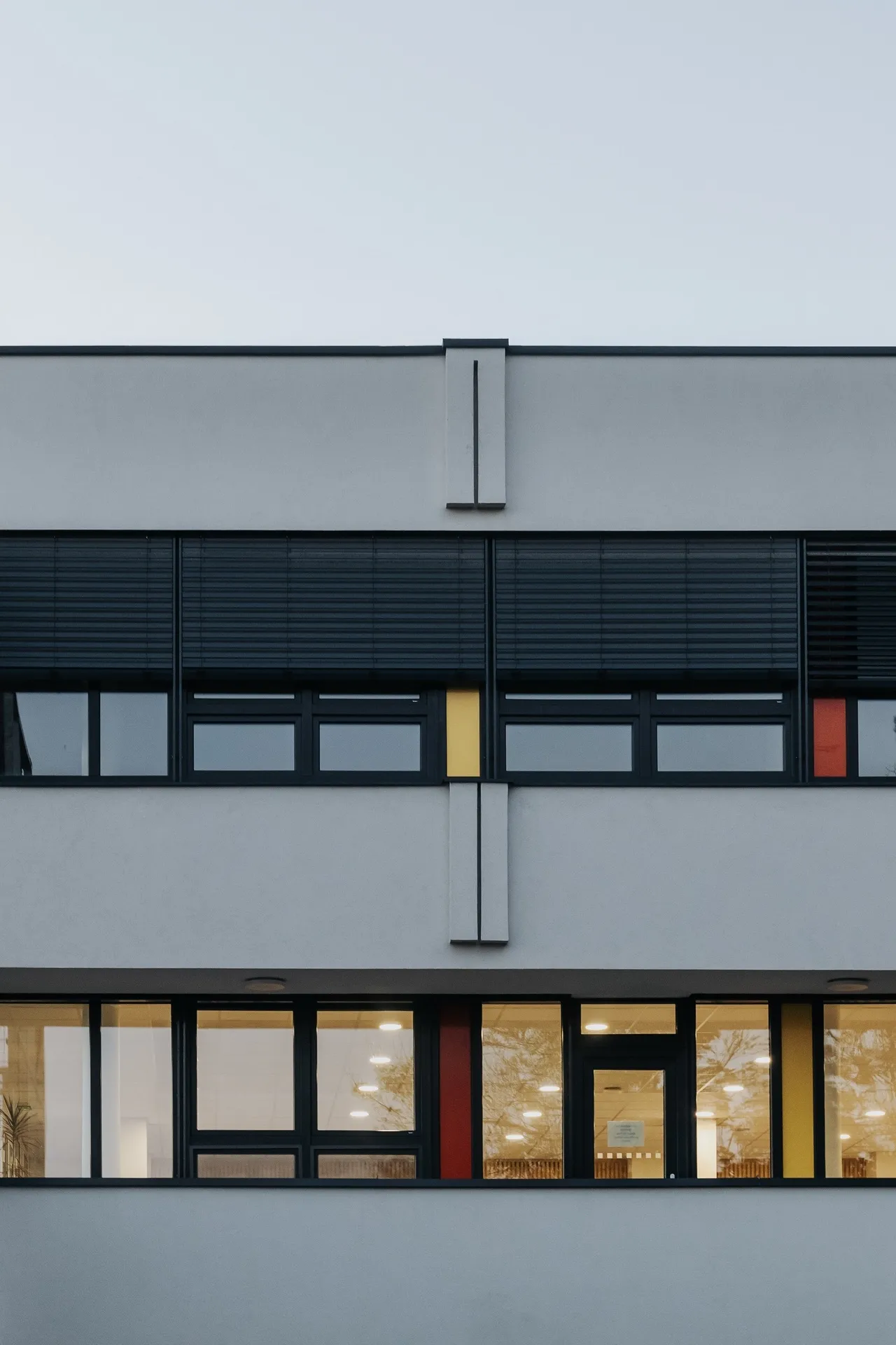 Vonkajšie žalúzie na Deutsche schule v Bratislave